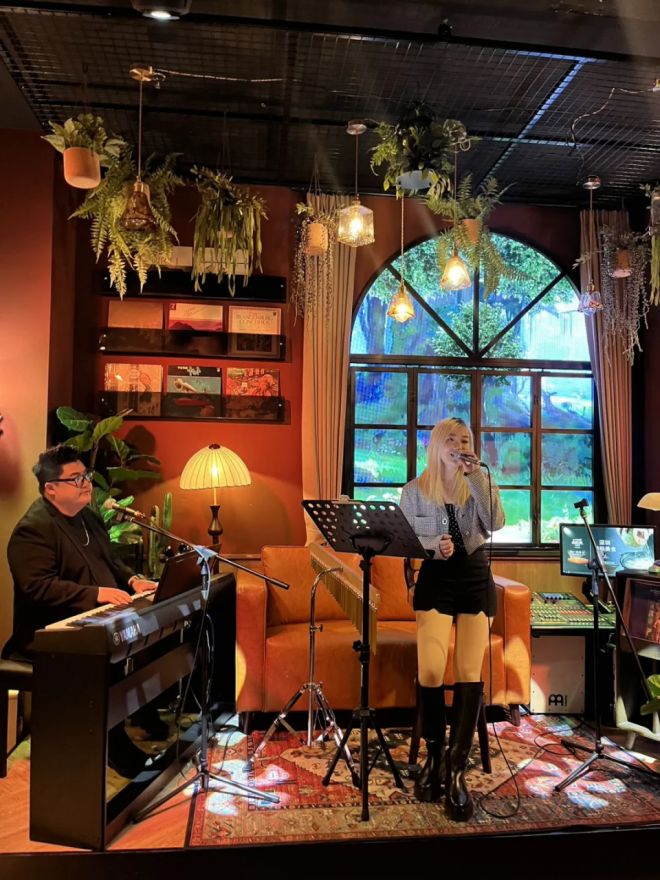 厅同仁四季火锅的另一种打法PG电子游戏麻将胡了音乐餐(图3) 厅同仁四季火锅的另一种打法PG电子游戏麻将胡了音乐餐(图3)