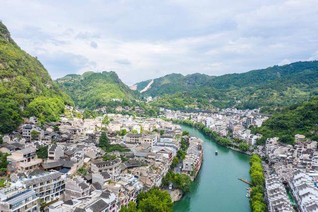 天报价多少这篇省钱攻略一定要看麻将胡了和闺蜜去贵州报团旅游5(图2) 天报价多少这篇省钱攻略一定要看麻将胡了和闺蜜去贵州报团旅游5(图2)